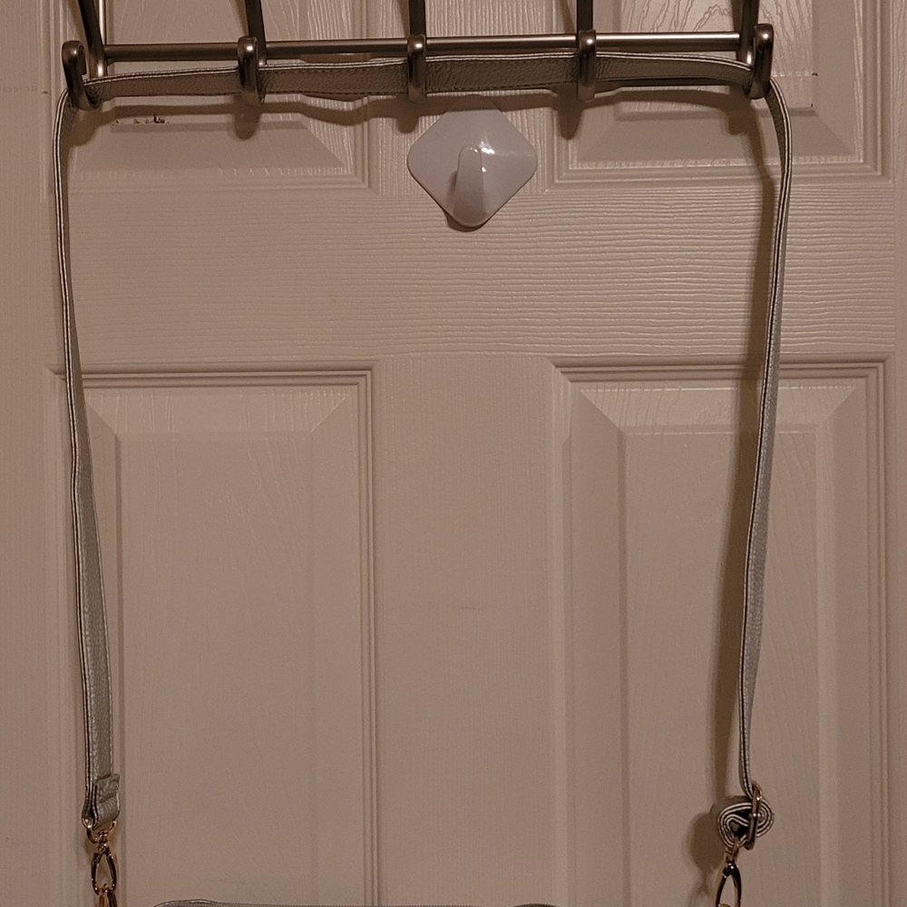 (LIKE NEW) Imoshion womens handbag - Picture 3 of 10